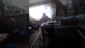 Игорь бют брата