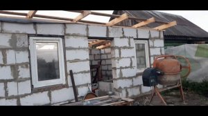 Сарай (3 часть). Крыша и окна для сарая. Кто заселился в сарай?