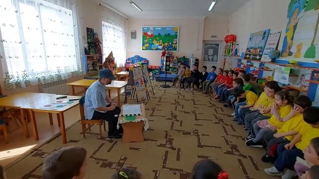 Открытый просмотр ООД на тему:"Правила дорожного движения " смотреть онлайн