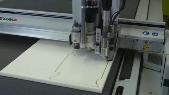 Фрезерование вспененного материала на плоттере смотреть онлайн