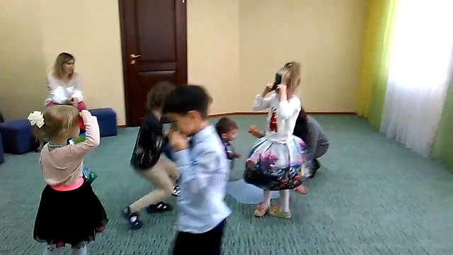 Игра с цветными стёклышками смотреть онлайн