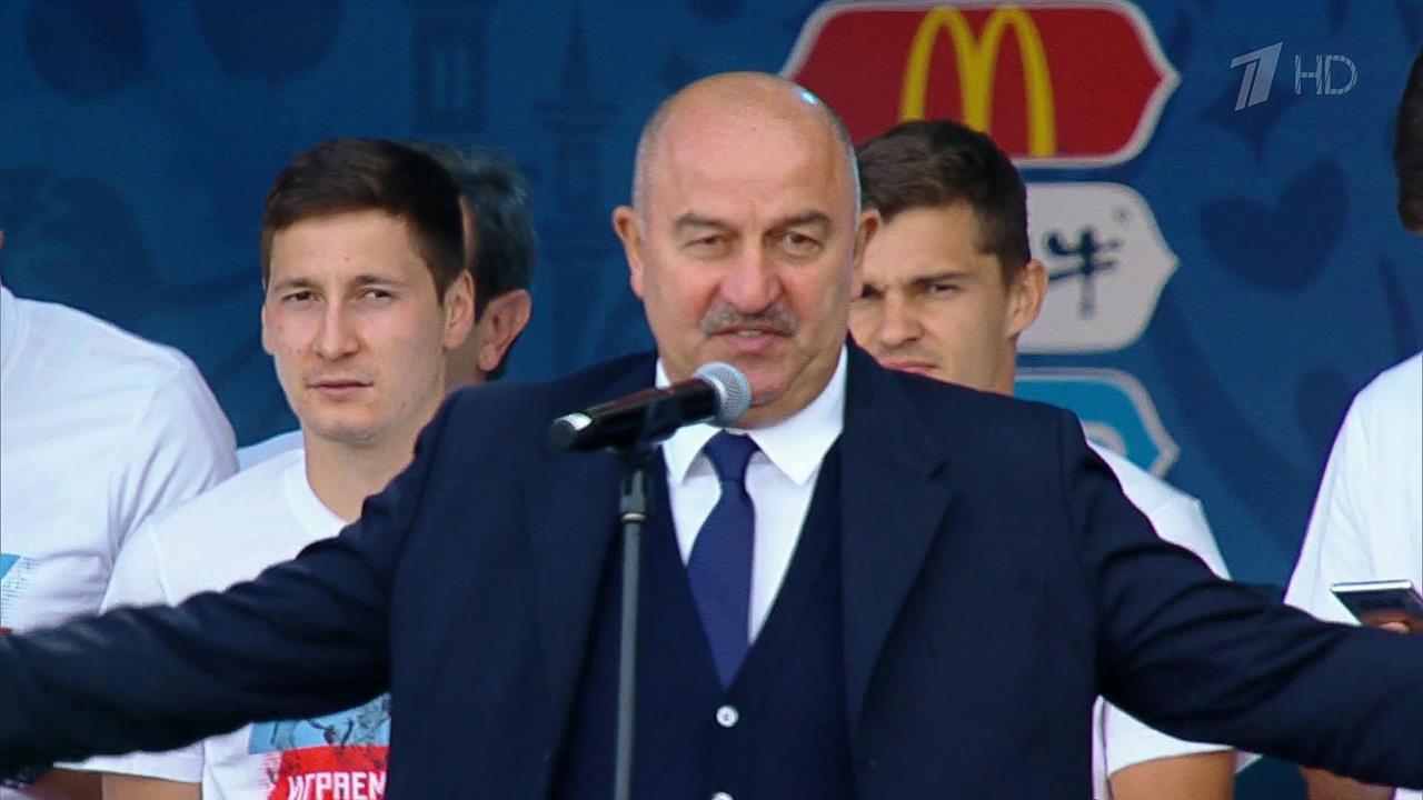 Российские футболисты поблагодарили болельщиков за поддержку