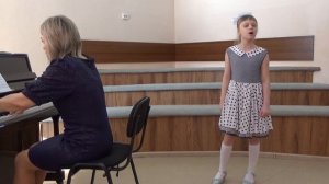 Свириденко Алиса 8 лет. Муз. Ц. Кюи, сл. В. Жуковского "Цирк кота Морданки"