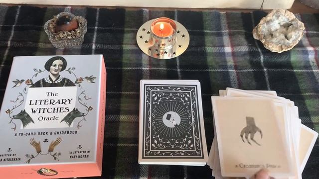 ***The Literary Witches Oracle*** A Flip~Through смотреть онлайн