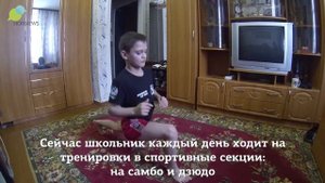 Ребенок отжимается более 2000 раз