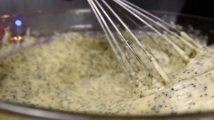 Пышный и Воздушный КЕКС С МАКОМ из простых продуктов! Такой рецепт кексов с маком Вы не найдете!