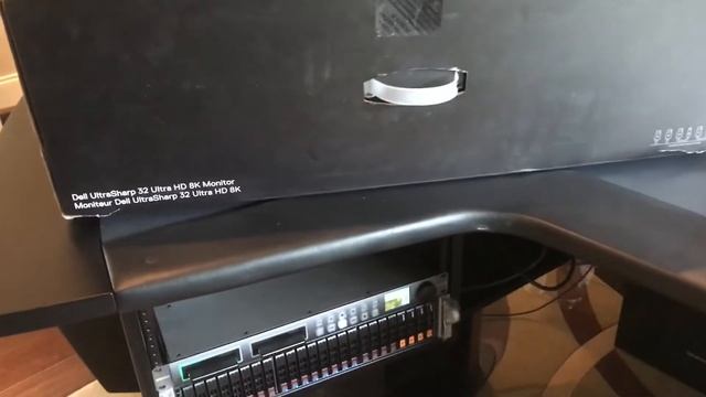 First Dell 8K Monitor UP3218K Unboxed running at 7680x4320 @ 60hz First Owner Launch Day UMK3 смотреть онлайн