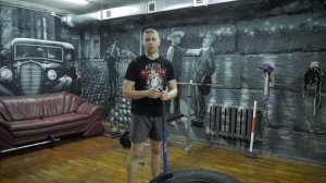 Бей по покрышке правильно/Техника работы кувалдой/Развитие силы удара/Тренировка с кувалдой