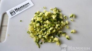 Салат Табуле из булгура, помидоров, огурцов, петрушки и мяты