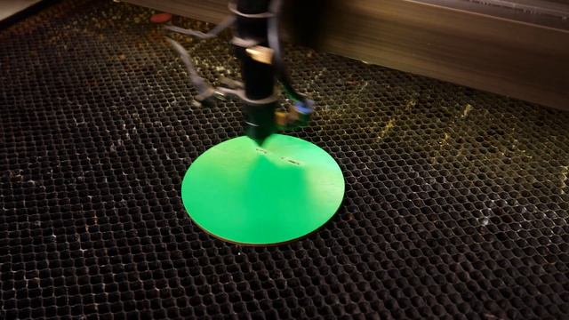 ЛАЙФХАК по гравировке с воздухом и без воздуха смотреть онлайн