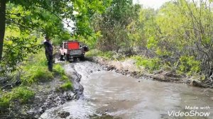 Заряженный УАЗ на 35 колёсах и Нива на 29 кумхо.