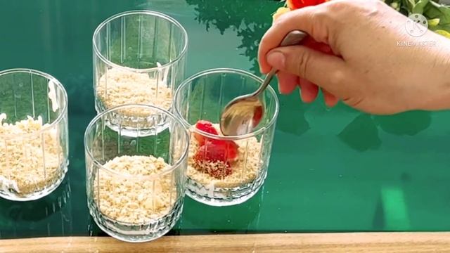 Десерт без выпечки С КЛУБНИКОЙ! Пока чайник не закипит всё будет готово!