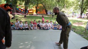 Русский МЕДВЕДЬ против Дагестанцев