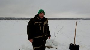 На рыбалку в - 40 / Рыбалка на налима / Проверка продольников на налима / Наш улов за три проверки