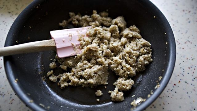 Запеченные грибы с начинкой