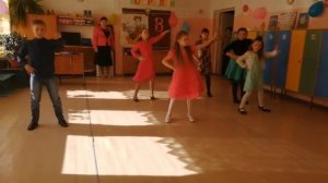 Танец 2 класс на 8 марта