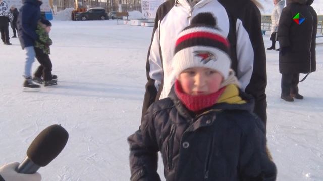 Любители коньков встретились на соревнованиях «Лед надежды нашей» смотреть онлайн