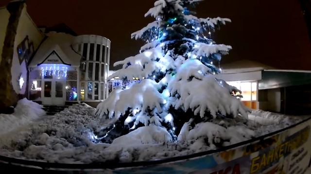 Елочка под снегом смотреть онлайн