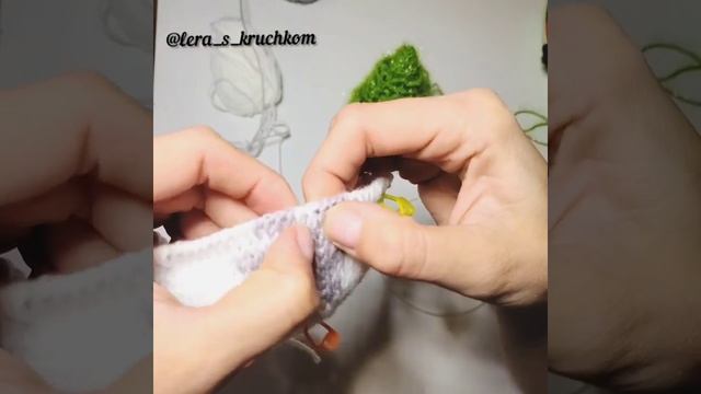 Вязаный новогодний шар тунисским крючком