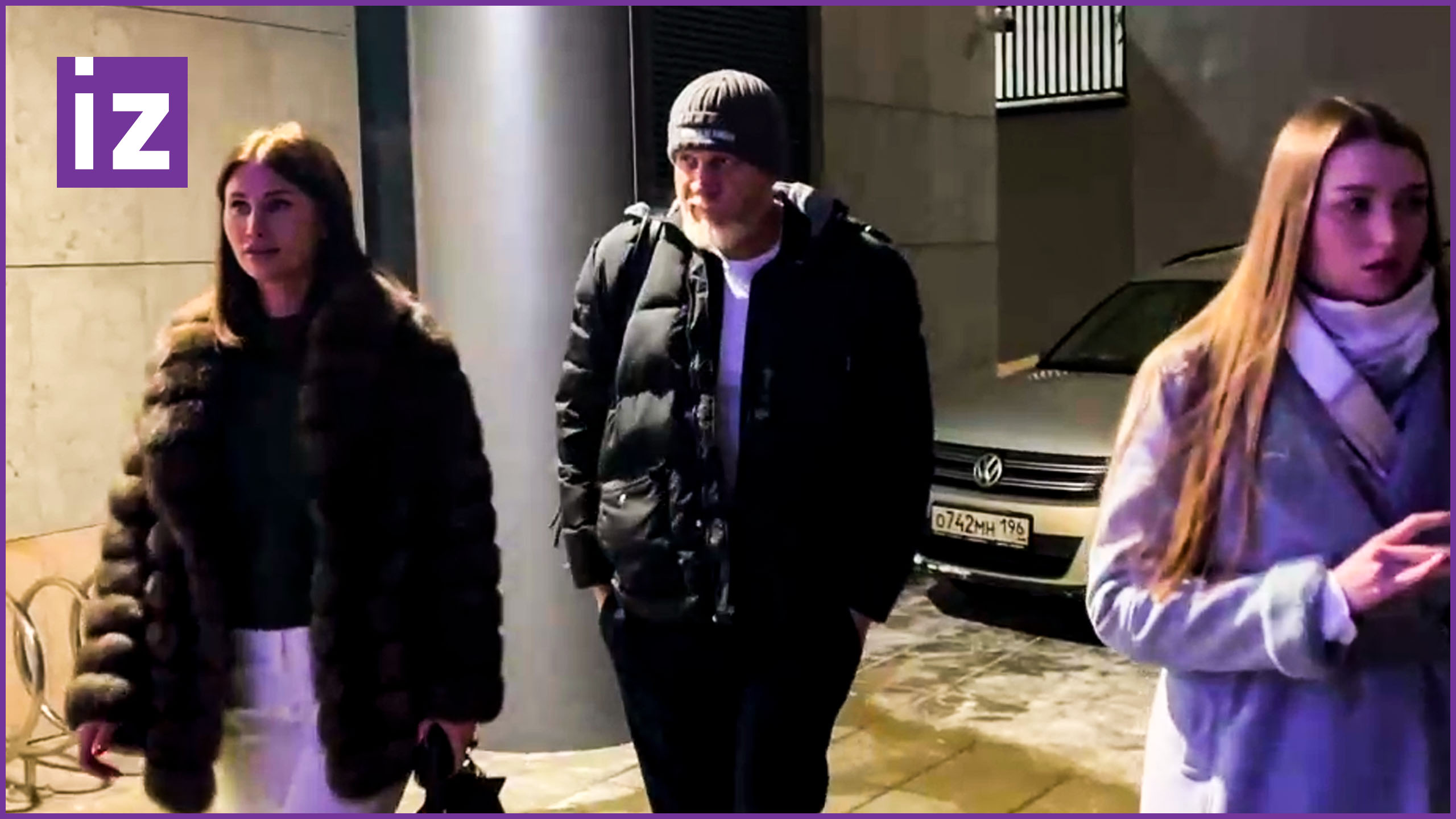 Александр Емельяненко приехал на волейбольную арену "Динамо",  где сразится со Святославом Коваленко