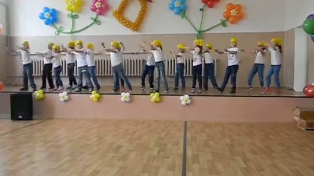 Танец на выпускной начального класса смотреть онлайн