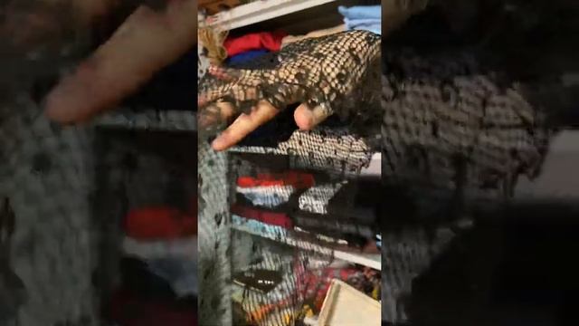 Разбор старинных платьев и тканей