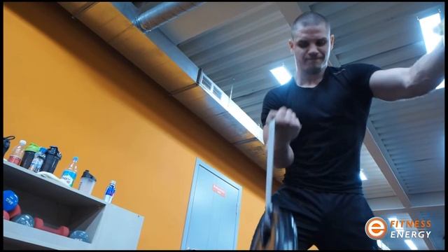 Евгений Жданович - персональный тренер FITNESS ENERGY. смотреть онлайн