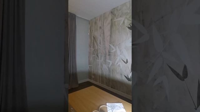 Поклейка фото обоев смотреть онлайн