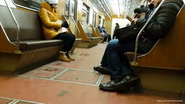 Поездка в вагоне 81-717.5 №10168 по ЗЛ смотреть онлайн