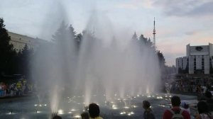 Челябинск. Свето-музыкальный фонтан в центре открытие. 31.08.2018г.