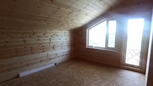 Каркасный дом 8.5 х 8.5 м с балконом и двумя террасами