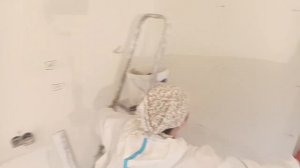 Ремонт кухни , выравнивание стен