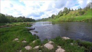 СПЛАВ по малой реке.  Ловля ГОЛАВЛЯ на спиннинг.  День 4