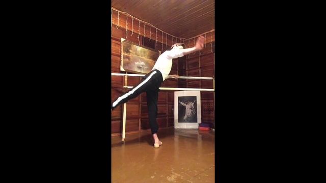 Видео урок по классическому танцу для старшей и средней группы театра балета «Грация» смотреть онлайн