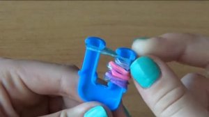 Цветок из резинок