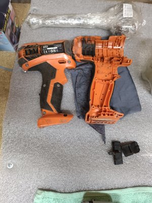 Замена мотора шуруповерта AEG BS 14 G3 переборка редуктора