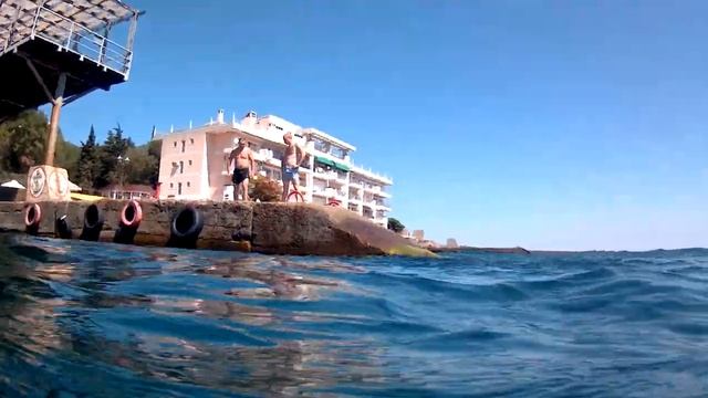 Черное море,пляж пансионата "Прибрежный", Крым.