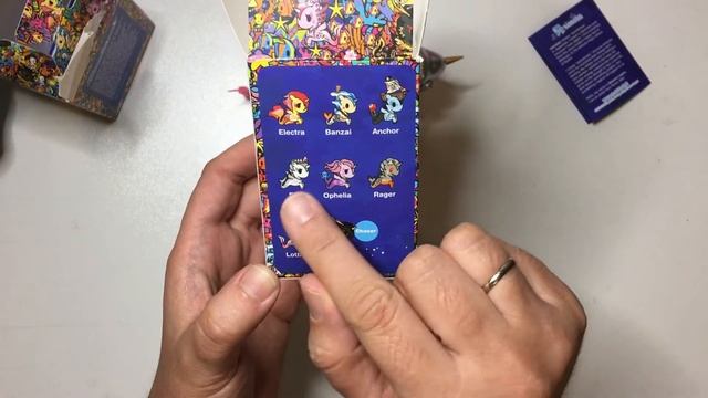 Единороги Русалки, Токидоки серия 6 Распаковка Фигурки Tokidoki Mermicorn Series 6) Blind Box смотреть онлайн