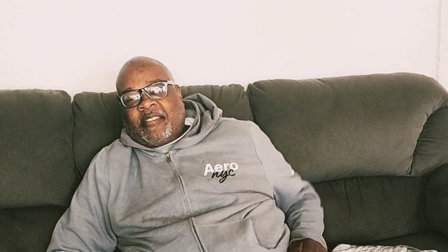 JOHNNY REY SPEAKS ON MAC THOMAS JIMEL BARNES AND CRAZY CRIP #lifestyle #losangeles #compton #watt смотреть онлайн