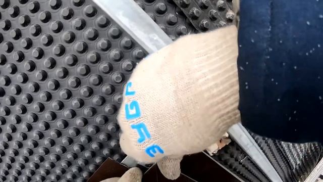 Откосы на окна. Установка металлических откосов для сайдинга