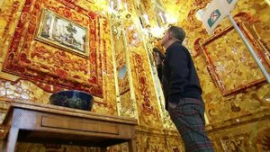 Историки и поисковики пытаются разгадать, где спрятана вывезенная гитлеровцами Янтарная комната