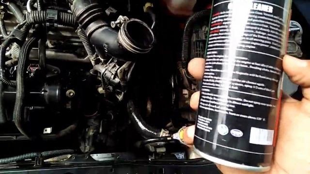 Toyota Aqua/ Prius C throttle body cleaning in URDU with English subtitles смотреть онлайн