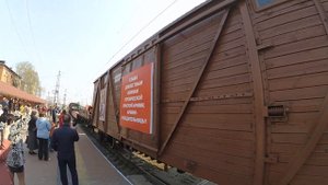 Паровоз Эм710-46 с Поездом Победы прибывает на станцию Белгород