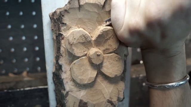 Carving a Simple Flower смотреть онлайн