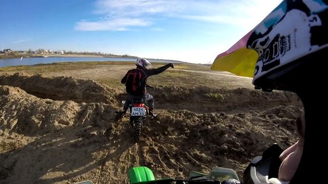 Kawasaki KDX250 & Honda XLR250 часть2 смотреть онлайн