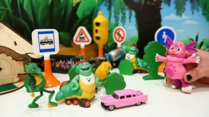 Учимся с Лунтиком - День рождения Вупсеня?  ?  Машинки в подарок