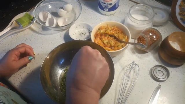 Вкусный завтрак.Ролл из омлета с овощами.Вкуснятина. смотреть онлайн