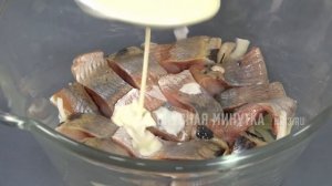 ЗАКУСКА из селёдки  Ну, очень вкусно! Готовлю теперь селёдку в таком соусе постоянно!