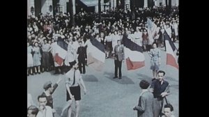 Празднование Дня Победы в Париже  8 mai 1945