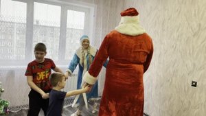 "Красный Новый год шагает по Алтаю"Алтайский крайком партии КОММУНИСТЫ РОССИИ провел ежегодную акцию